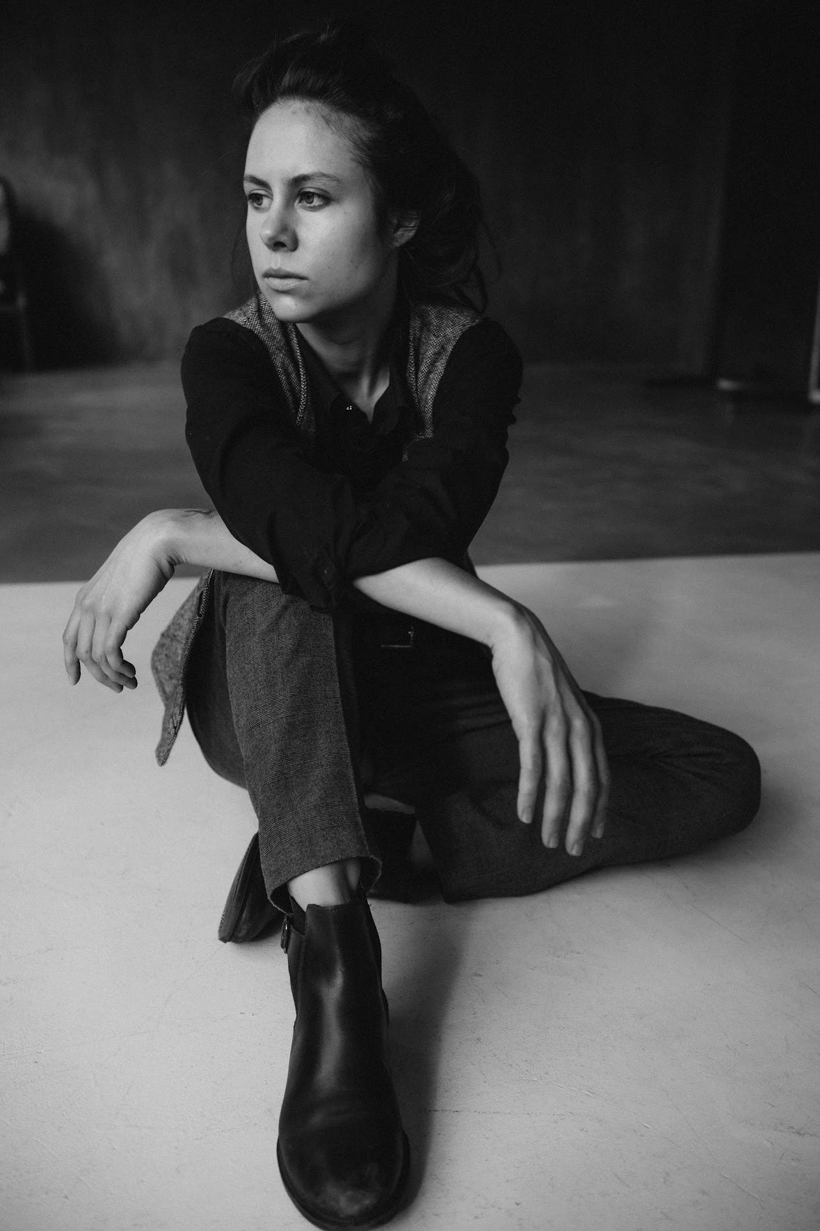 Портрет митця Дарʼя Бутряшкіна, який працює у стилі Художниця (Lviv, Україна) Фото 1 з 1.